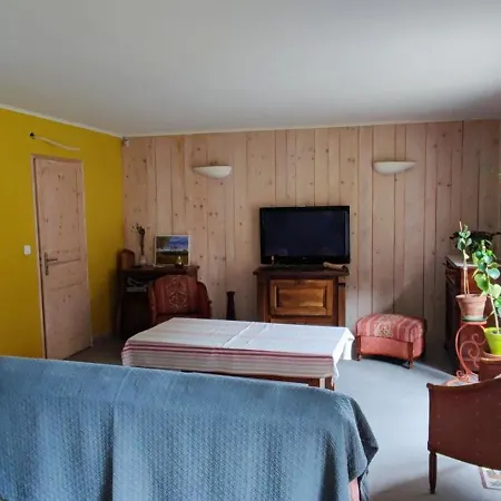 Le Pre De Maulene Holiday home Tence