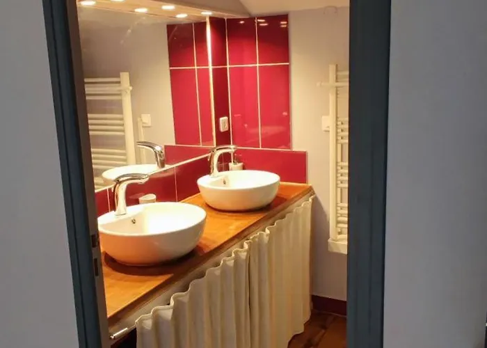 Le Pre De Maulene Tence